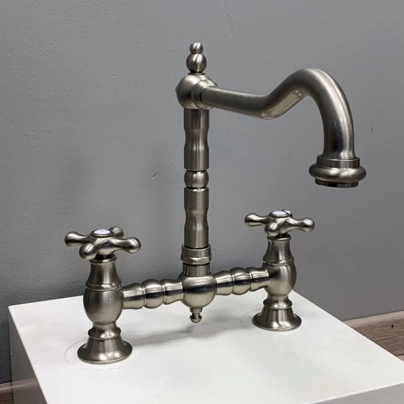 PB Nostalgiczna Kuchnia Mostowa Kran RVS kątowa wylewka z gwiazdkowymi pokrętłami PBN.RVS.H.ST