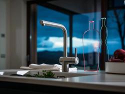 Franke masywna stal nierdzewna Bateria kuchenna Atlas Neo z obrotową wylewką 115.0521.435