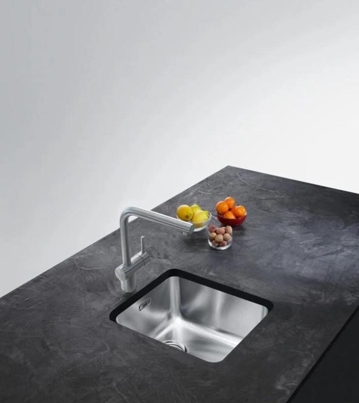 Franke masywna stal nierdzewna Bateria kuchenna Atlas Neo z obrotową wylewką 115.0521.435