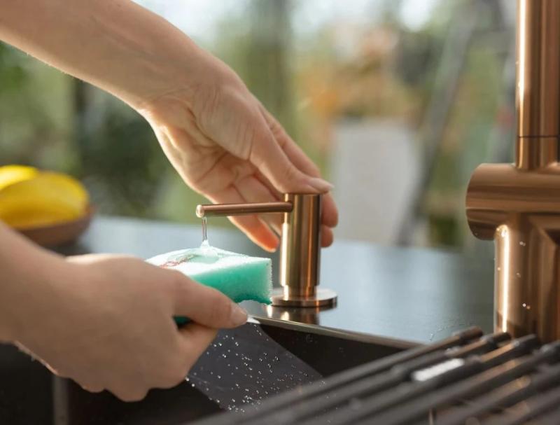 Franke Atlas miedziany wbudowany dozownik do mydła pvd copper 112.0717.104