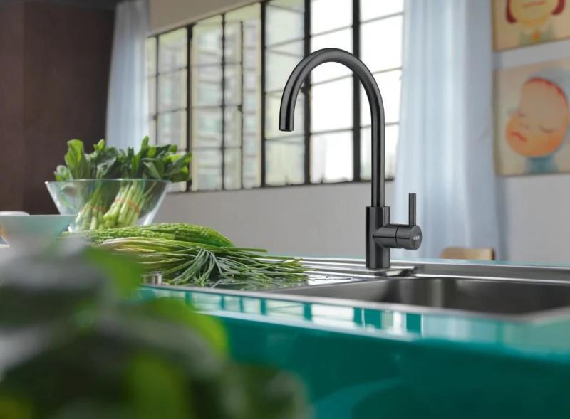 Kuchenna bateria Franke Eos Neo z obrotową wylewką, szczotkowana czerń 115.0613.590