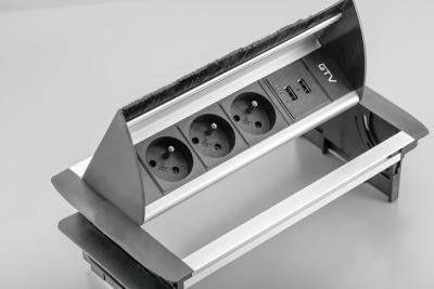 Gniazdko elektryczne przez biurko 1208958678