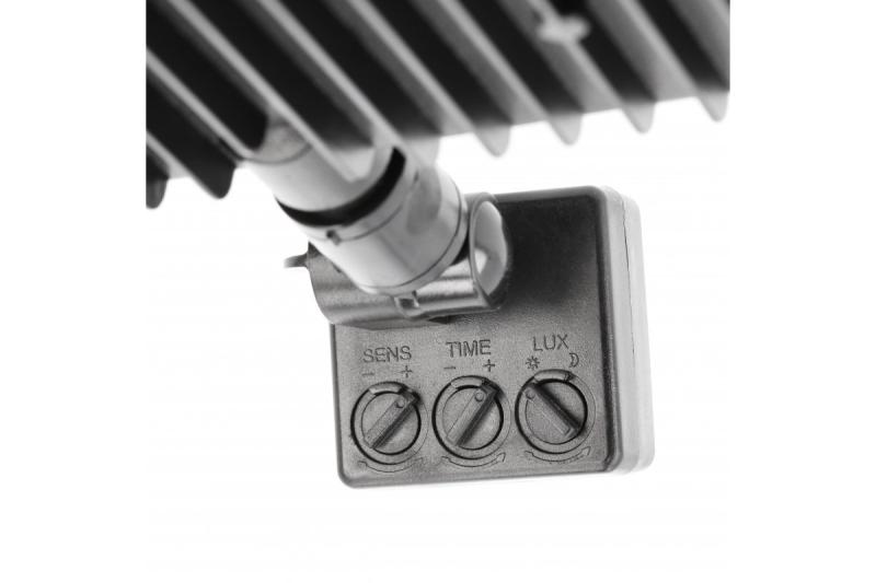 Reflektor LED iNEXT z czujnikiem ruchu 30 W 2400 lm, PF>0,9, RA>80, IP65, 120°, 6400 K, obudowa czarna 1208962860