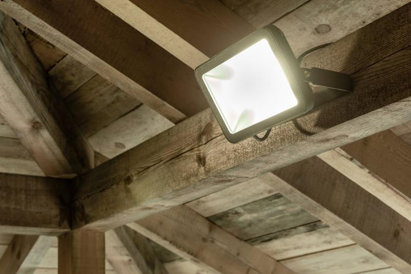 Reflektor LED VIPER, 150W, 15000lm AC220-240V, 50/60 Hz, PF>0,9, RA>80, IP65, 120°, 4000K, szary 1208963239