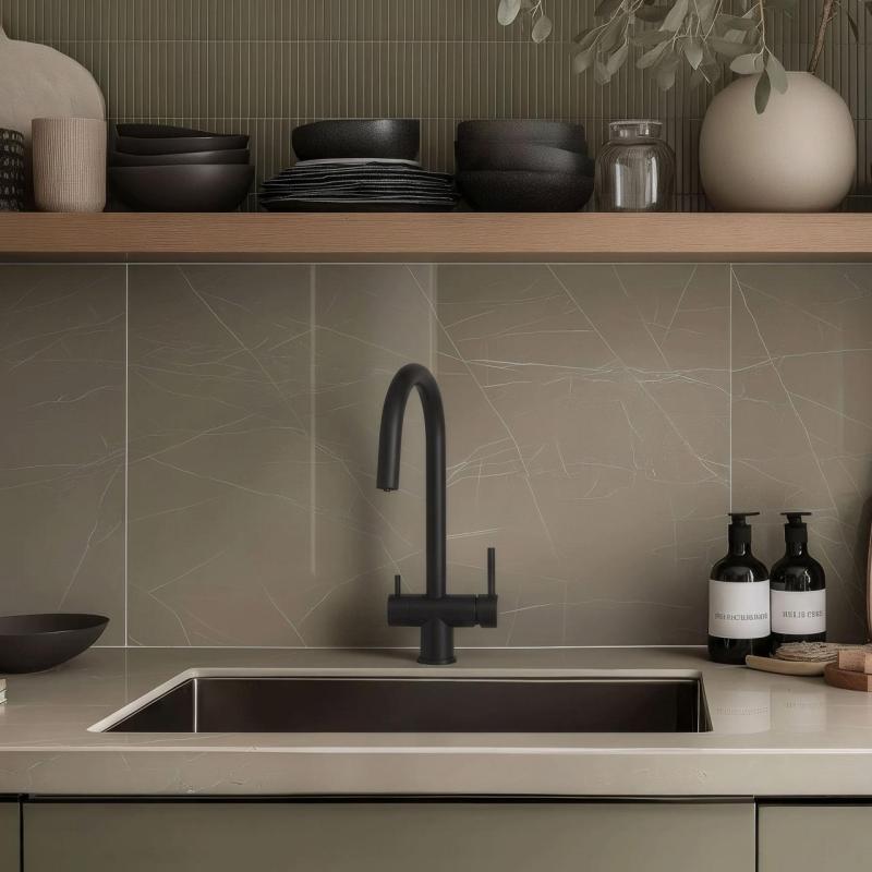 Quadri Leichester Kuchenny Bateria Mieszająca Czarna 3-drożna z dodatkowym przyłączem do filtrowanej wody 1208967671