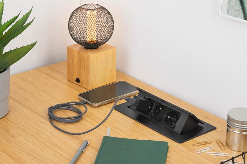 SOFT wysuwane gniazdo zasilające