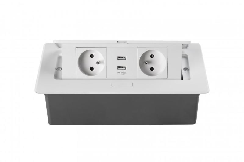 Miękki, wysuwany moduł gniazdek elektrycznych.