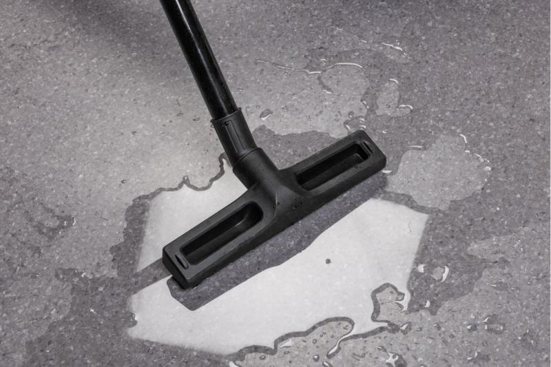 Odkurzacz uniwersalny do użytku na sucho i mokro 20 l