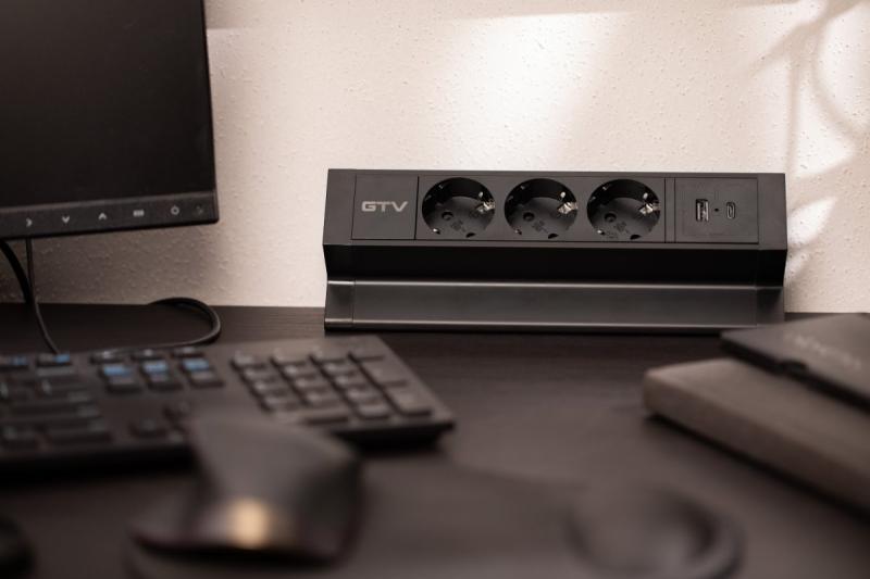 Gniazdo meblowe BASCO, 3xSHUKO, USB A+C, kabel 1,5 m, czarne