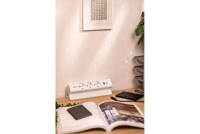 Gniazdo meblowe Basco, 3 x gniazdo z uziemieniem, USB A+C, kabel 1,5 m, białe z montażem