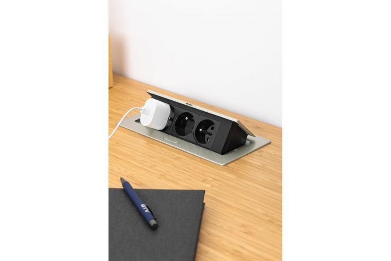 Gniazdo zasilające SOFT wysuwane, kabel zasilający 1,5m