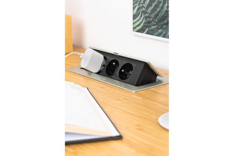 Gniazdo zasilające SOFT wysuwane, kabel zasilający 1,5m