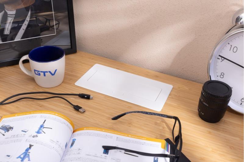 MULTISOFT Gniazdo Meblowe 2x Gniazdo z Uziemieniem, USB A+C, RJ45, Kabel Zasilający z Wtyczką, Białe