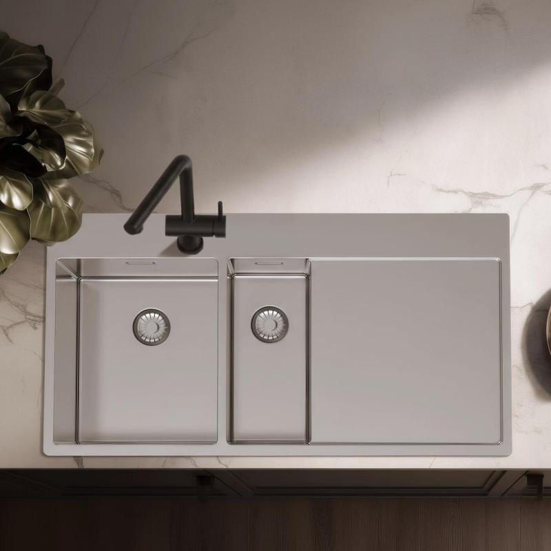 Pure.Sink Exclusivo Zastosowanie:  zlewozmywak ze stali nierdzewnej 1,5  z ociekaczem 100x52 cm Kran lewy PEX3418100LT-02